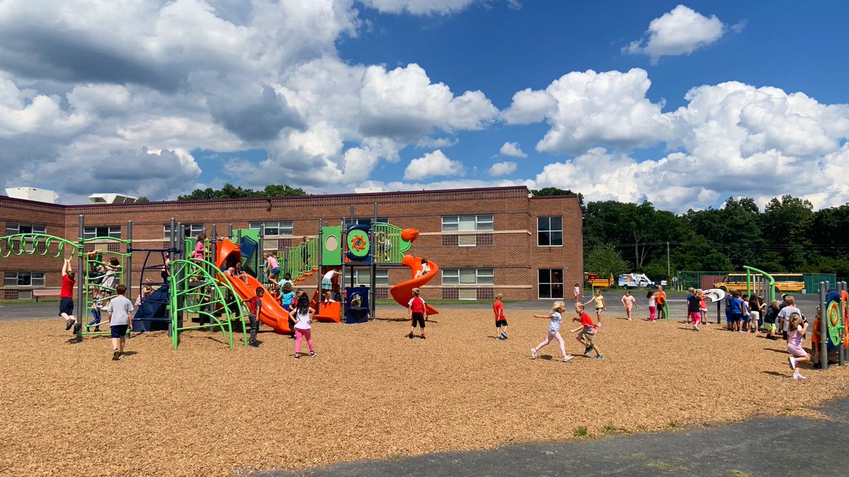 It was a rewarding (and exhausting!) first two days of the 22-23 school year! Thankful to spend much of my day teaching SOAR expectations to our 🦅s and got to monitor recess on the new equipment. I’m appreciative of our amazing Ts who make this place what it is.  #WEareBermudian