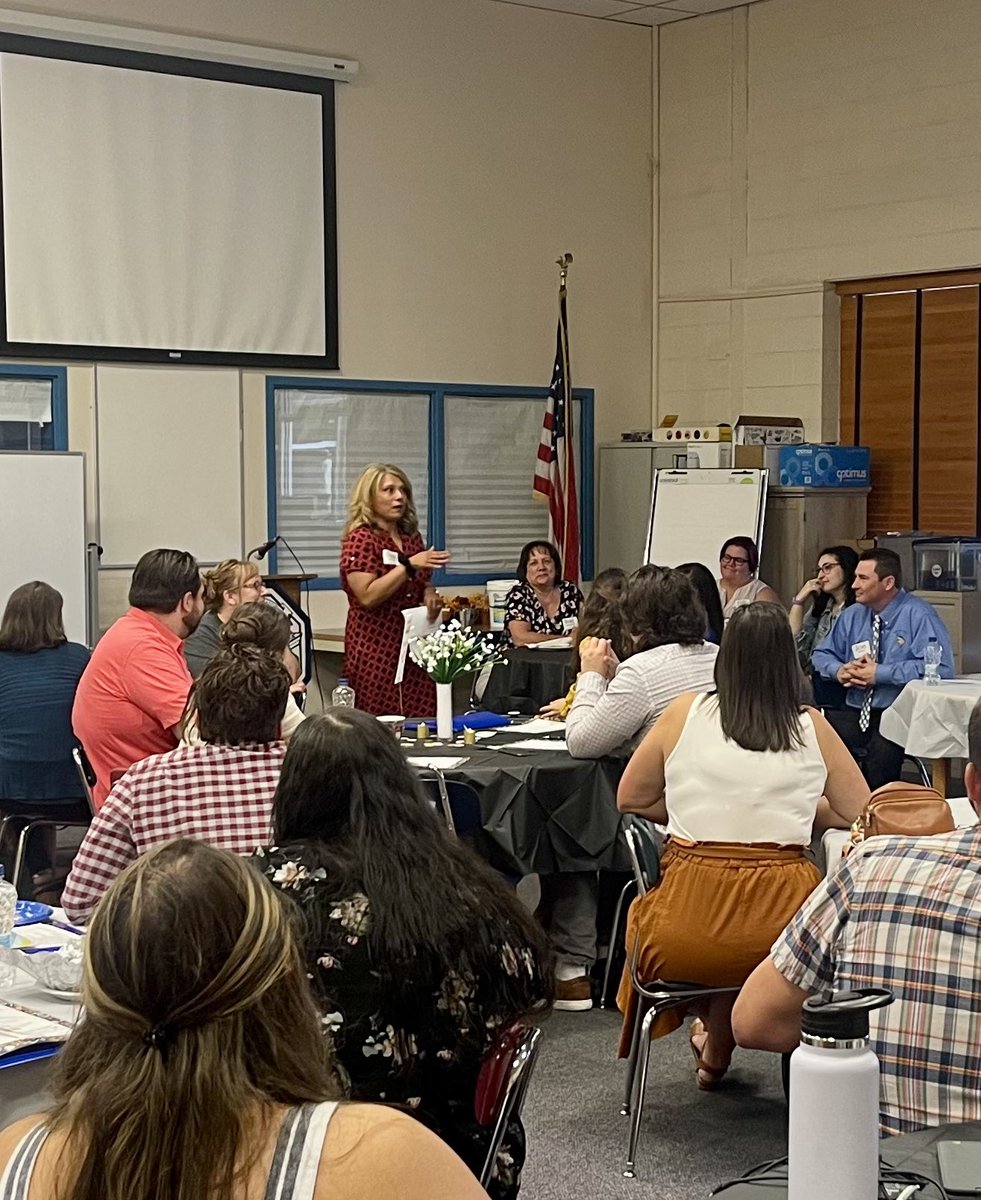 What a wonderful morning we had with our  District 109 Mentors and Mentees. The speeches shared by <a href="/Dr_Nuccio/">Dr. Blair S. Nuccio</a> and <a href="/cskoczylas78/">Crystal Skoczylas</a> were an energizing start to a new school year! <a href="/ISD109/">Indian Springs 109</a>