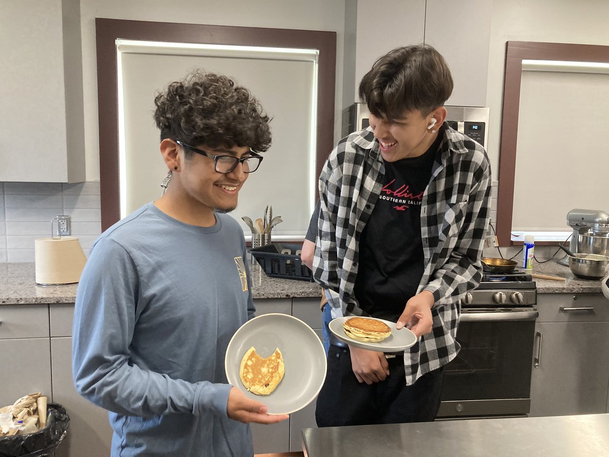 PRMrsJones's tweet photo. Pancakes today in #culinary1 #yummy @SKochPR @IndustryCareers @peckhart20 https://t.co/VivlfijMev