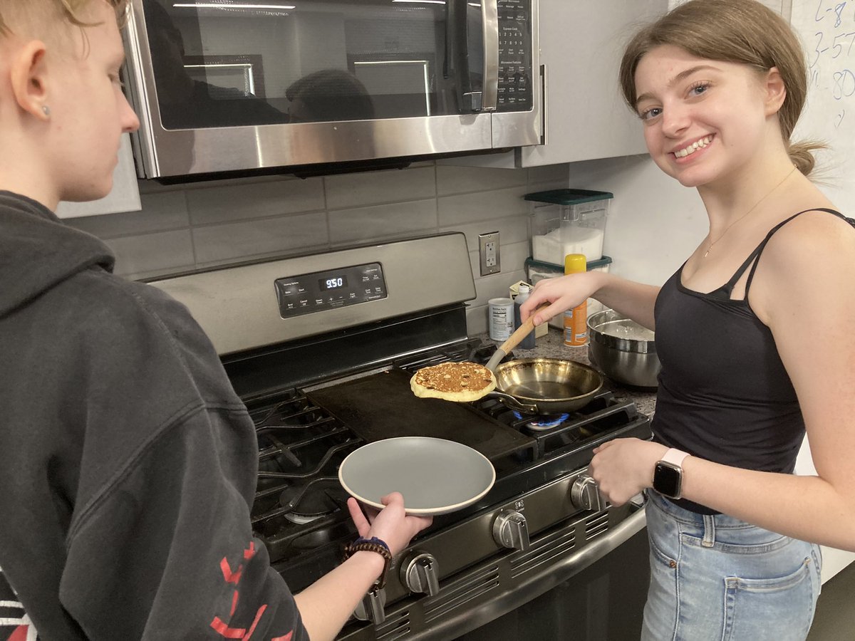 PRMrsJones's tweet photo. Pancakes today in #culinary1 #yummy @SKochPR @IndustryCareers @peckhart20 https://t.co/VivlfijMev