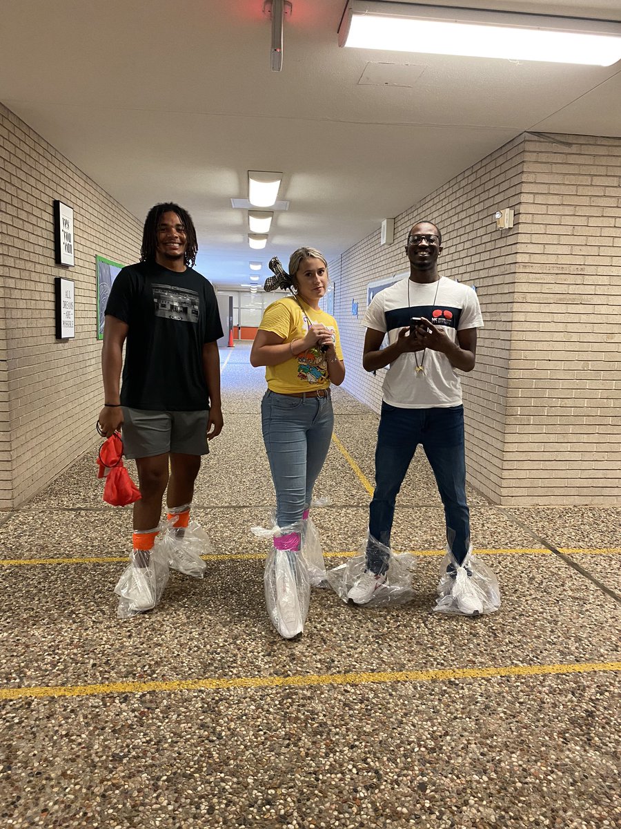 kbajbear's tweet photo. Dismissal @SmithES_AISD when it has been raining all day and you have to walk the field https://t.co/bW5fUN5k14