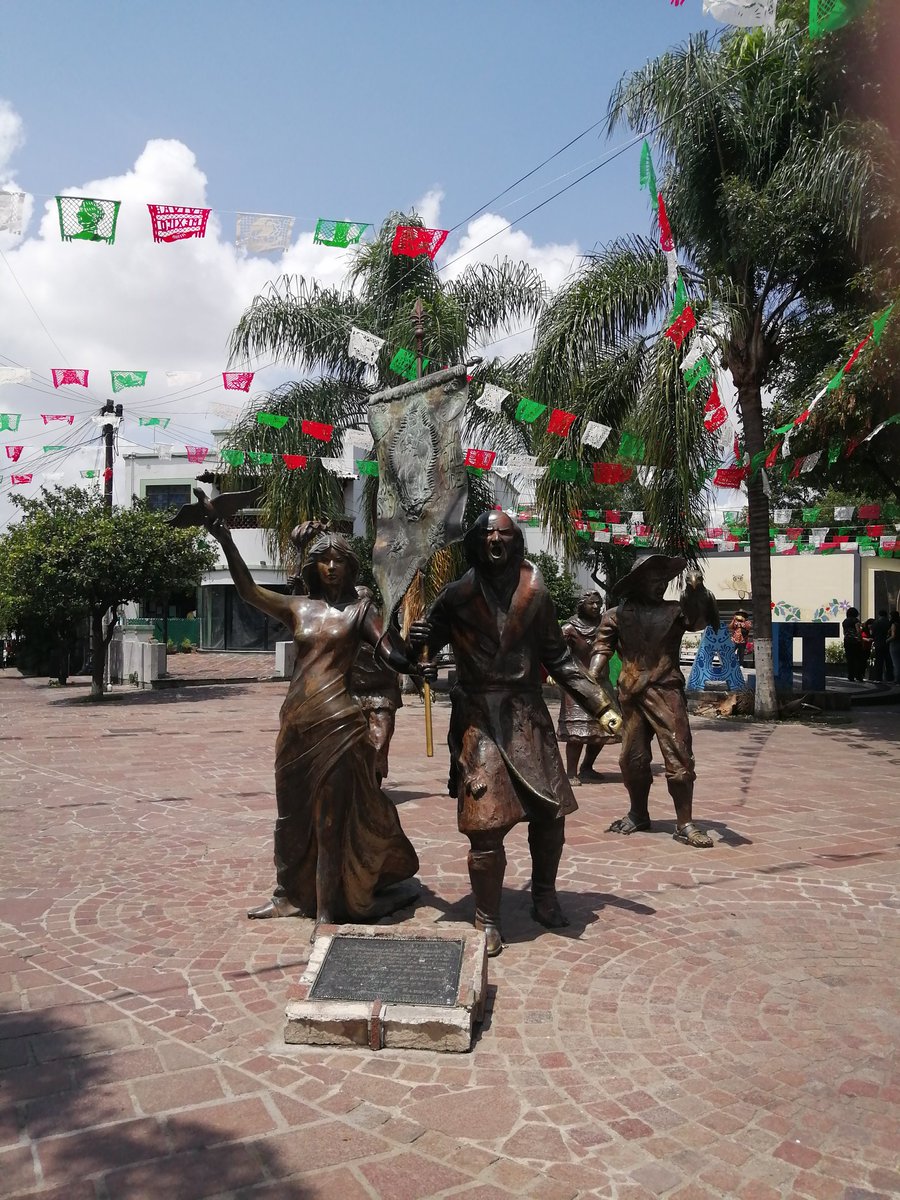 ViajedeRecuerdo's tweet photo. @Tlaquepaque 🏘️ @Guadalajara⛪ 🇲🇽 https://t.co/luVLMoDXNU