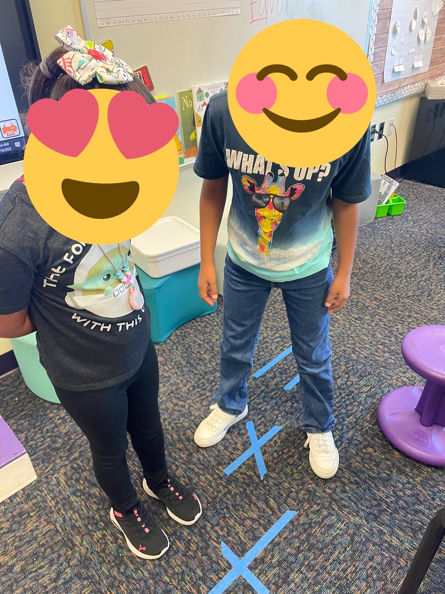j_costallos's tweet image. Line types freeze dance was the perfect way to start our Friday 🟰♥️ #mathmovement #ocps #funfriday
