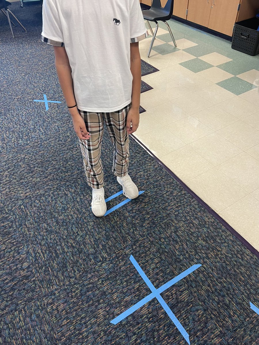 j_costallos's tweet image. Line types freeze dance was the perfect way to start our Friday 🟰♥️ #mathmovement #ocps #funfriday