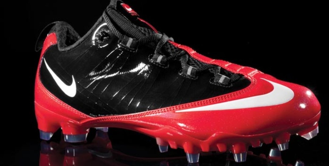 thebearded185's tweet photo. #PMSALPHAMENACE 
Favorite cleats thru high-school  🤌🏽
$thebeardkid85 https://t.co/0DEa5W1uvd