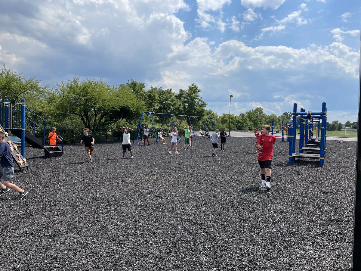 Maureen Williamson tweet media