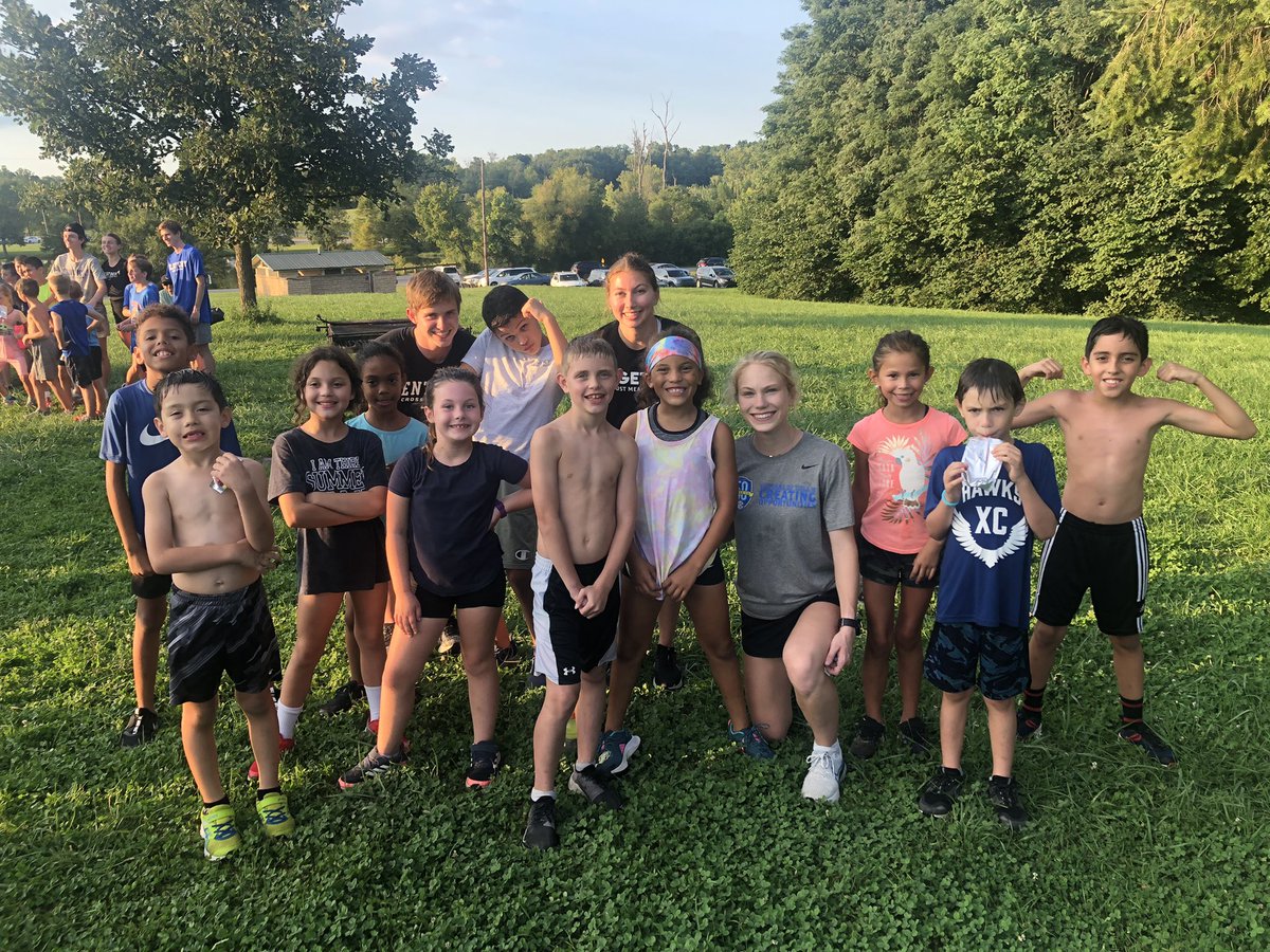 ima5krunner's tweet photo. A big thanks to @mccowanphoebe and @nataliemolotky for taking my little guy and his Liberty teammates out for our annual scavenger hunt! @KentuckyTrack always shows up big for our kids. Much appreciated!! #HawksXC #CATS #Kentucky https://t.co/kazxoATe07