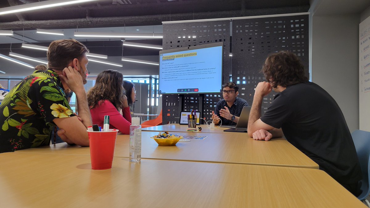 ⚡️Our Fall #Expo is currently underway! We're showcasing the latest developments in our XR learning platforms, including: #ASUniverse; #360Collab; #CareerXPlorer; #Huddle; and more. Visit our  Collaboratory before 6pm to meet our students and explore our #XRproducts!