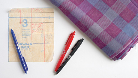 threadsmagazine's tweet photo. Learn a quick tip for matching plaid fabrics more easily as well as some other reader-submitted sewing tips. https://t.co/fbotEMvSDG https://t.co/7PiFw7aWzj