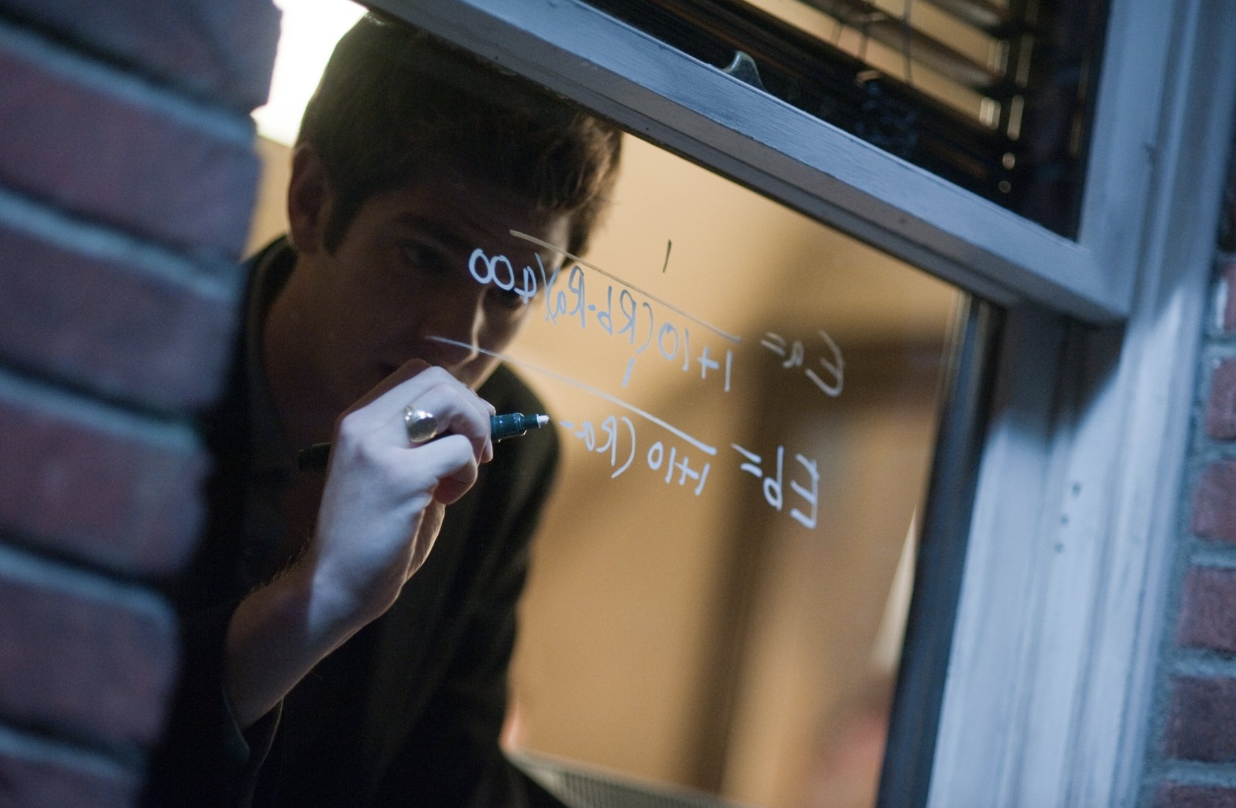 \"He s a remarkable artist, one of the greats of his generation.\" - Martin Scorsese

Happy Birthday Andrew Garfield: 