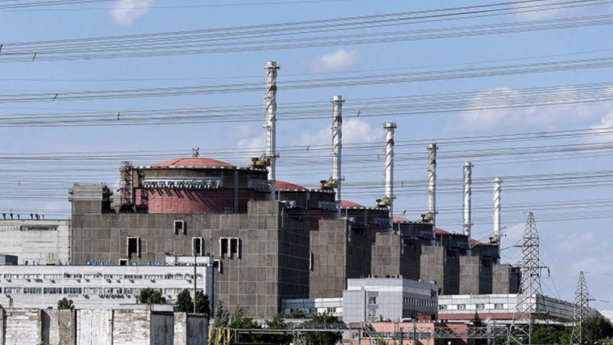 jcokechukwu's tweet photo. BREAKING: Russia shuts down the #Zaporizhia nuclear power station over incessant attacks from Ukrainians whom the Russians suspect are intent on starting a #nuclear war. The shutdown has plunged over 20% of Ukraine into darkness. https://t.co/hSiuxt3cht