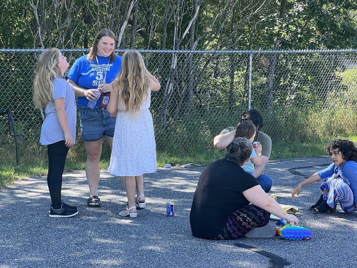 Gretchen Smart-Hall tweet media