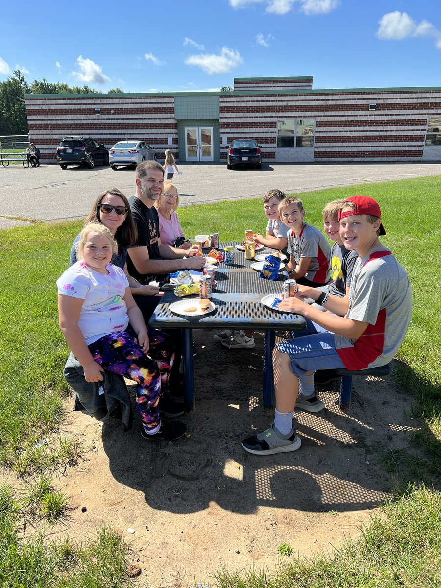 Gretchen Smart-Hall tweet media