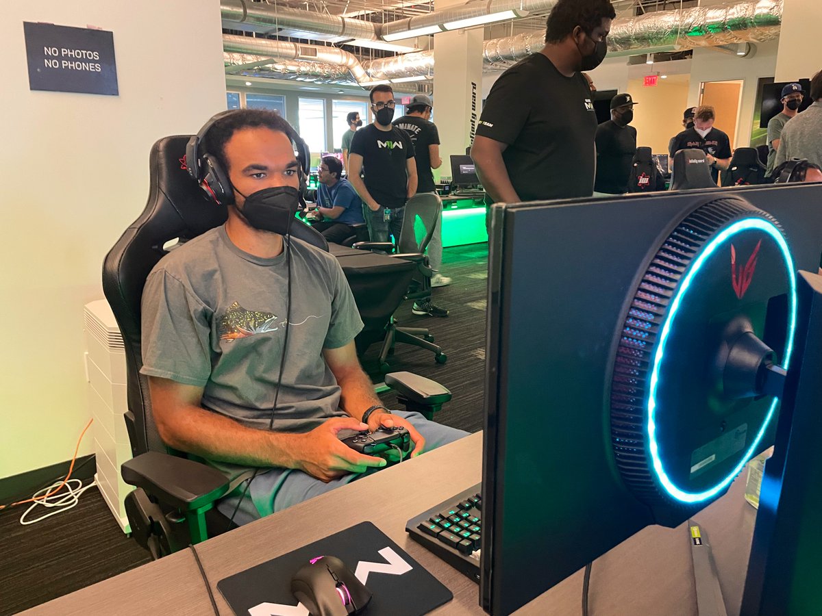 Infinity Ward tweet media