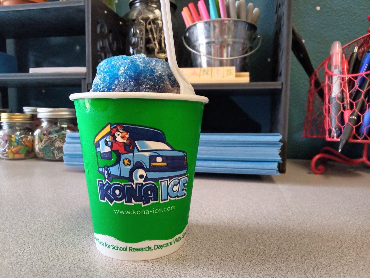 Marcie Conrad (@conradmarcie) on Twitter photo Thank you <a href="/LAERomer/">Leigh Anne Romer</a> for this sweet tradition. This is how Trailblazer staff ends the first week of school.
#10 yearsinarow
#jcttheplacetobe
#wildaboutjct
#i♥️myprincipal Thank you <a href="/LAERomer/">Leigh Anne Romer</a> for this sweet tradition. This is how Trailblazer staff ends the first week of school.
#10 yearsinarow
#jcttheplacetobe
#wildaboutjct
#i♥️myprincipal