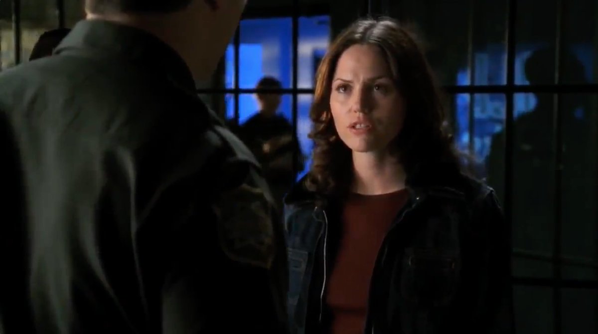 LonelyWriterNL's tweet photo. After last night’s short night because of my migraine, I’m already awake too long. I’m off #goodnight #sweetdreams #CSI #bigmiddle #sarasidle #jorjafox https://t.co/UoaD8UHhXI