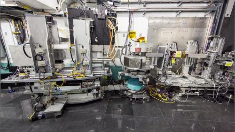 ORNLNeutrons's tweet image. #TBT Soils store ~2.5 trillion tons of carbon via organic matter. Researchers @ORNL, @ORNLBio_Env used #neutrons &amp;amp; computer simulations to better understand the interactions between organic matter &amp;amp; minerals in the soil. 👩🏽‍🔬🌱phys.org/news/2014-03-n…