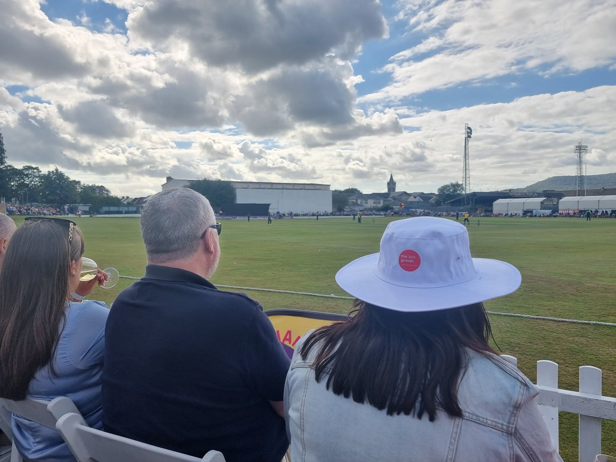 Cllrleannejones's tweet photo. What a day, absolutely phenomenal game by @GlamCricket back at @NeathCC after 27 years! 🏏🏏
Great to see the win from them and lovely to spend time with @the_lcvgroup and of course @RodHLloyd #NeathNeathNeath https://t.co/RGMYzbE479