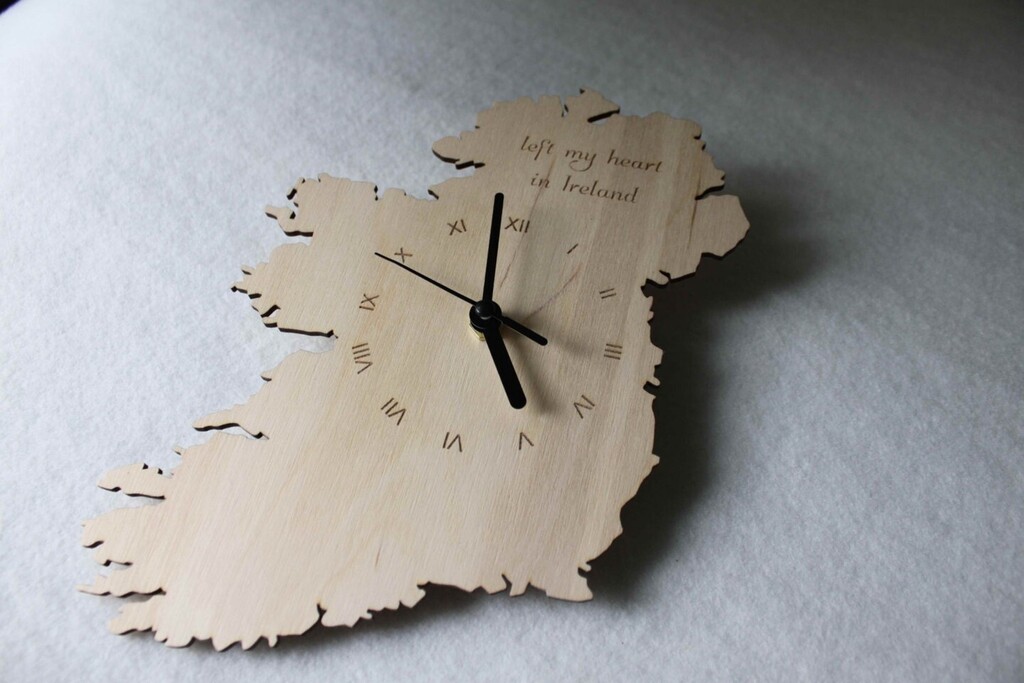 FeelMyCraft's tweet image. Wow picks! Custom Unique Bespoke Ireland Shape Clock Irish Map Wooden at €30.0 Choose your wows. 🐕 #IrishClock #irealnd #IrelandClock #EireCraft #IrelandMap #CustomGift #handmade #IrishMap