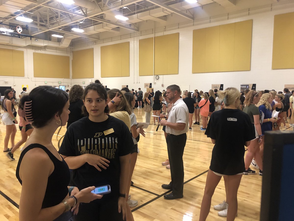 Just finished an AMAZING session with incoming <a href="/HKPurdue/">Purdue H & K</a> majors and hope they take advantage of. <a href="/PurdueHKClub/">Purdue HK Club</a> opportunities to serve community and get involved! #leadership <a href="/PurdueEIM/">Purdue EiM</a>  #learners <a href="/TimGavin1/">Tim Gavin</a> <a href="/LifeAtPurdue/">Purdue University</a>