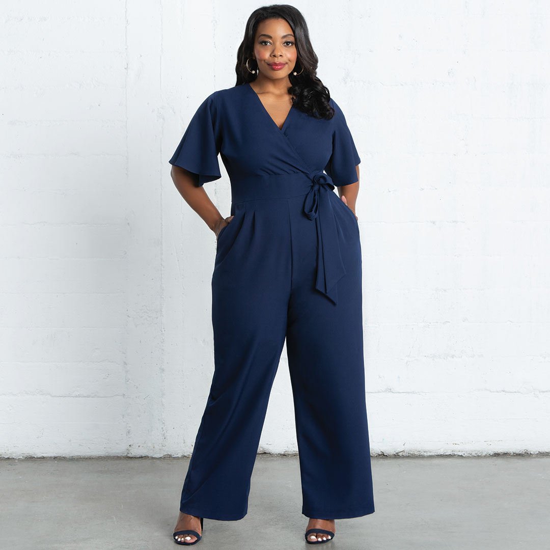 Kiyonna's tweet photo. 💙Jump into style in the Charisma Crepe Jumpsuit.💙 An easy all-in-one piece that will have you, photo-ready in no time. 

https://t.co/5pnkktXZaF

#kiyonna #kiyonnacurves #plussizefashion #psootd #plussize #psfashion https://t.co/1wlNY40HBD