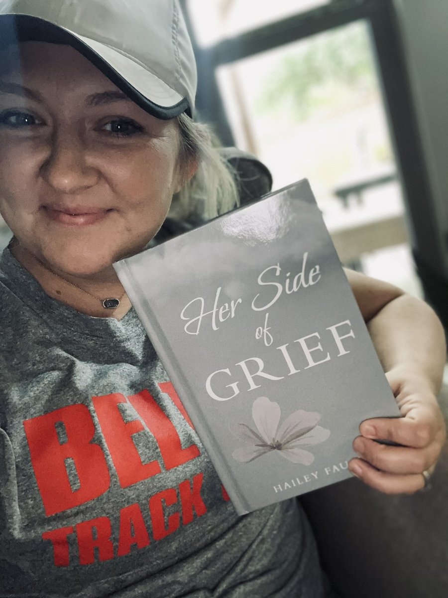 Can’t say enough about how proud I am of my wife. She has taken the pain of losing a child and transformed it into a book so she can try to help others move through their grief. It’s been a rough road, but every day is another step towards healing.
#hersideofgrief #proudhusband