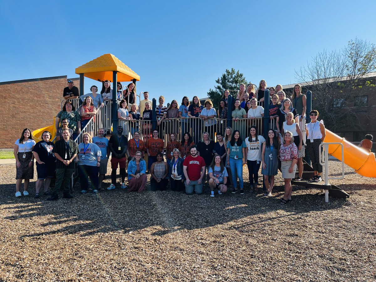 brookstigers's tweet image. Gwendolyn Brooks Elementary School Staff reporting for the 2022-2023 school year!  WE ARE…BROOKS TIGERS!