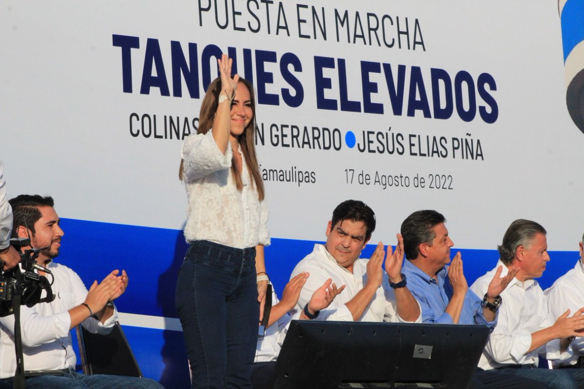 CecidelAlto's tweet photo. Ante problemas complejos, grandes obras. ✅

En total, se aseguró el inicio de 2 tanques elevados en #Tampico, que aseguraran mayor presión y abastecimiento de agua potable para los habitantes de las col. Colinas de San Gerardo y Jesús Elías Piña, incluyendo a las zonas cercanas. https://t.co/bZHDKJIGRn
