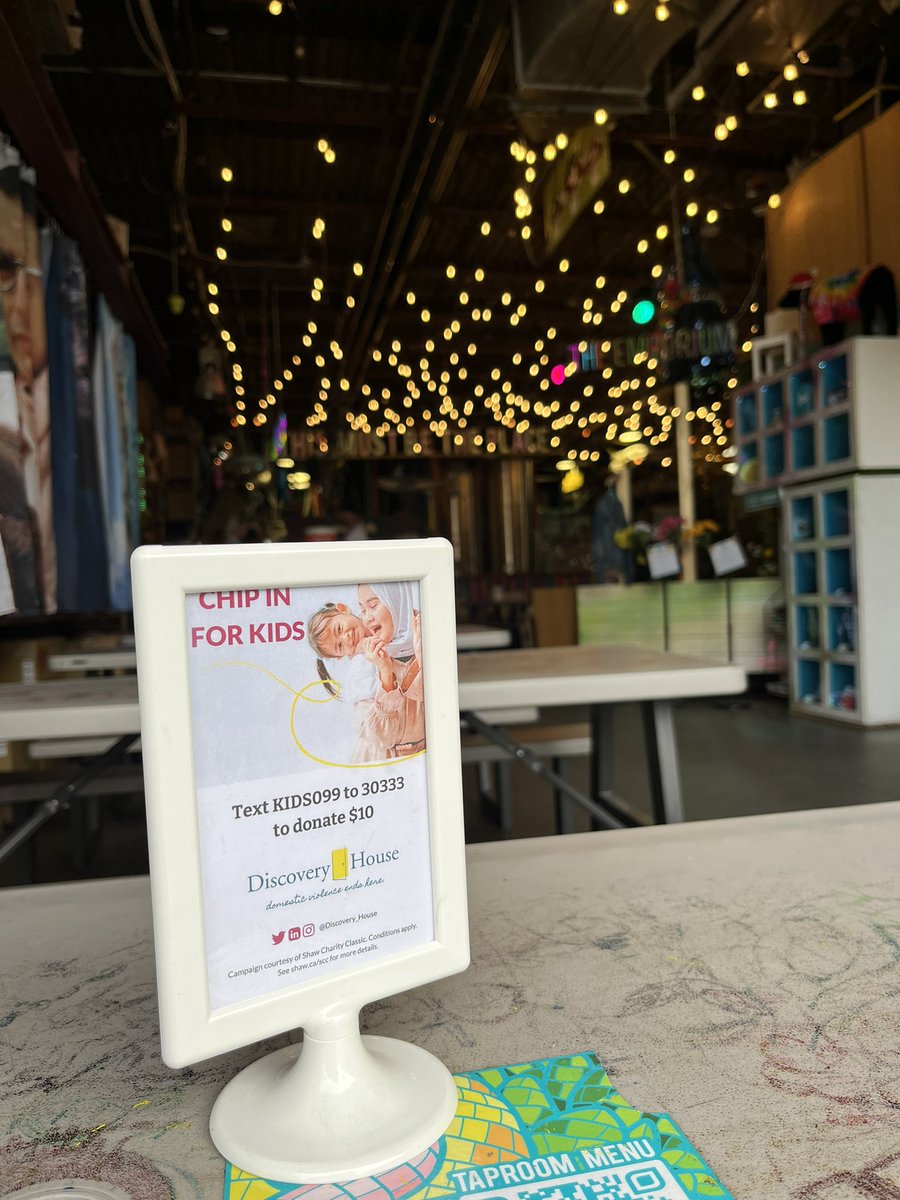 Discovery_House's tweet photo. We’re at @cold_garden today for the #ChipinforKids with @ShawClassic ! You can donate by texting KIDS099 to 30333 and help Discovery House end domestic violence in our communities! Shaw will match your donation up to 50% https://t.co/IV8IRPaf32