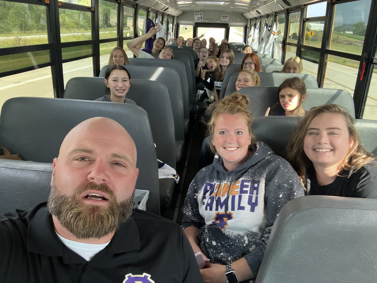 NebCityVB's tweet photo. Counting to three is really tough. Forgot to smile myself. Oh well, headed to Palmyra tonight for our jamboree matches against Palmyra and @LHS_LinksVball! https://t.co/ofW2LP1yoC