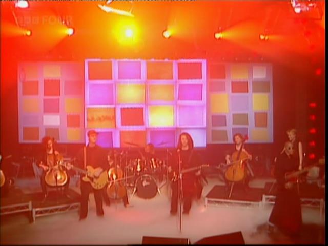 TelevisionVault's tweet photo. .@TearsForFears and their giant Rubik Cube! 🟥🟧🟨🟩🟦⬜️ #BreakItDownAgain #TOTP #TOTP1993 #TOTP93 https://t.co/Ju2NWlbg2t
