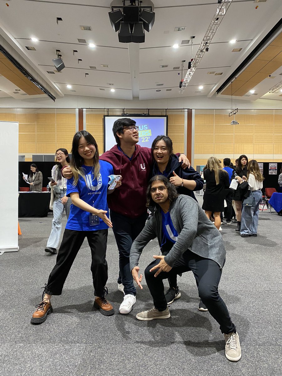 RickyNYLee's tweet photo. Lots of thanks to the volunteers, 50+ industry partners and UQ Association of Postgraduate Students for the opportunity to organise my first careers expo! 
Had ample of fun and fostered some amazing connections with students and companies 🤩
#campuscareers2022 #uqpostgrad #uq https://t.co/C6wGGxfMdX