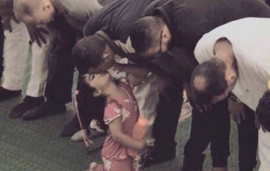 "هيچي قُبلة ياربي".