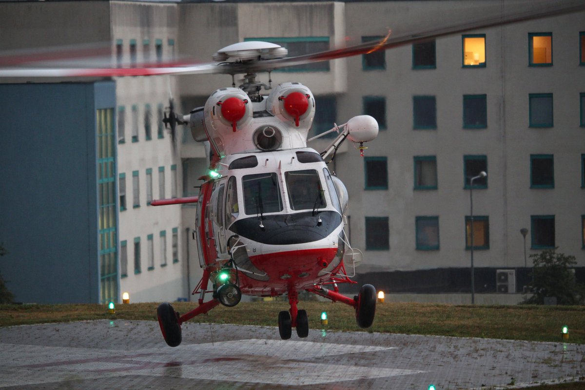 ErikTodl's tweet photo. Konečně mám K07 na starém heliportu. To čekání v dešti za to stálo.. https://t.co/LMlayzROu9