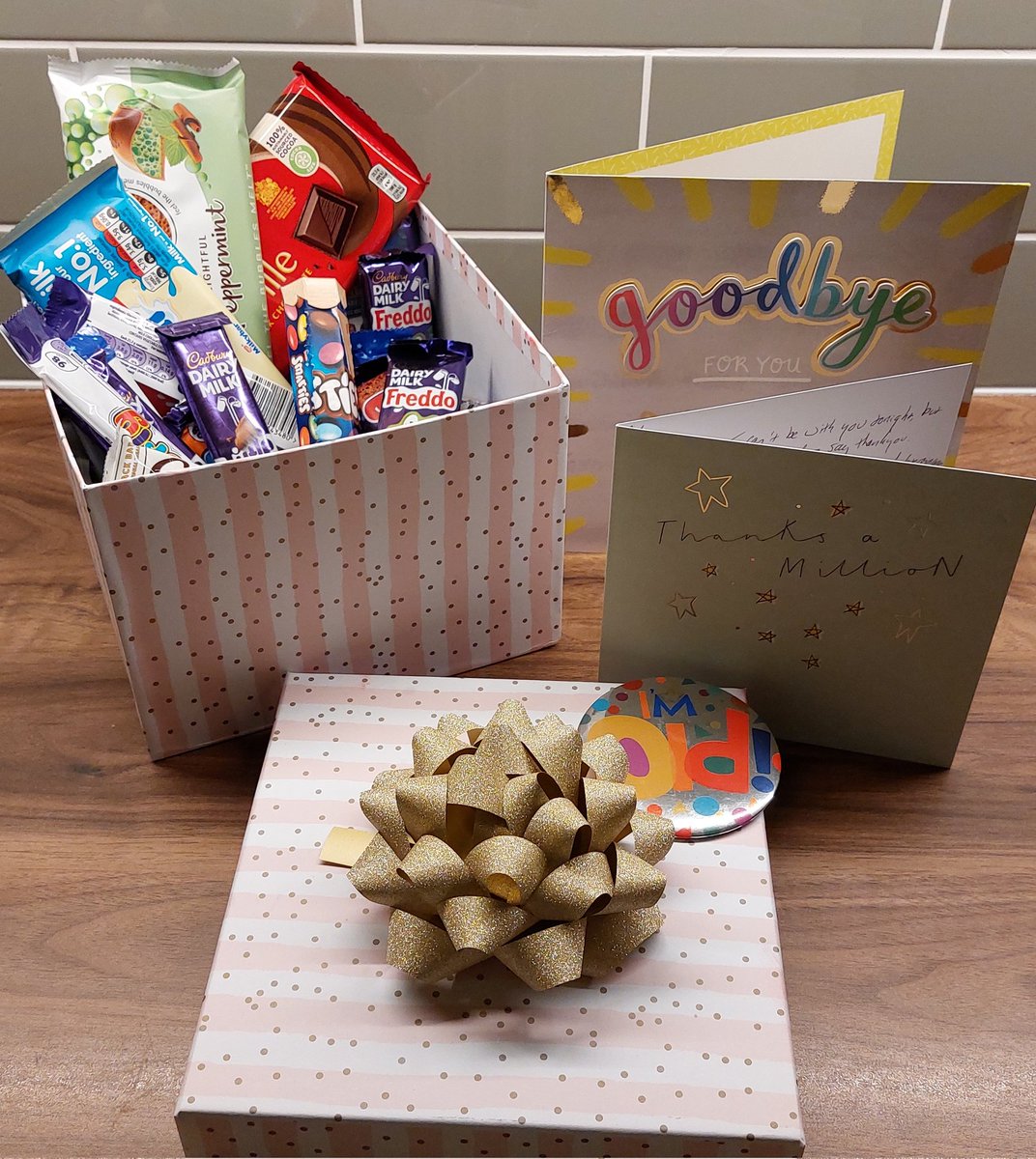 SC_SCI's tweet image. Well after 15 yrs, 10500+ hrs I am calling it a day.
Thanks for my lovely gift &amp;amp; cards.
I have met some amazing people along the way. I look forward to my new adventure. (More on that later)
LSCV1 show me Stat 11.
@SYP_Specials @SYP_DCO @SYPLPoultney @syptweet