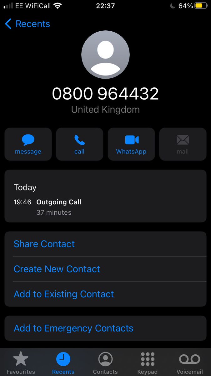 Lara_Richards's tweet photo. @Qantas (cont (2)) So I call your UK call centre asking for urgent help. The operator said she’d try and help, put me on hold repeatedly and after 37 minutes, cut me off the call. No assistance, no care, and just hung up when things got difficult. https://t.co/CIYK2t8pm6