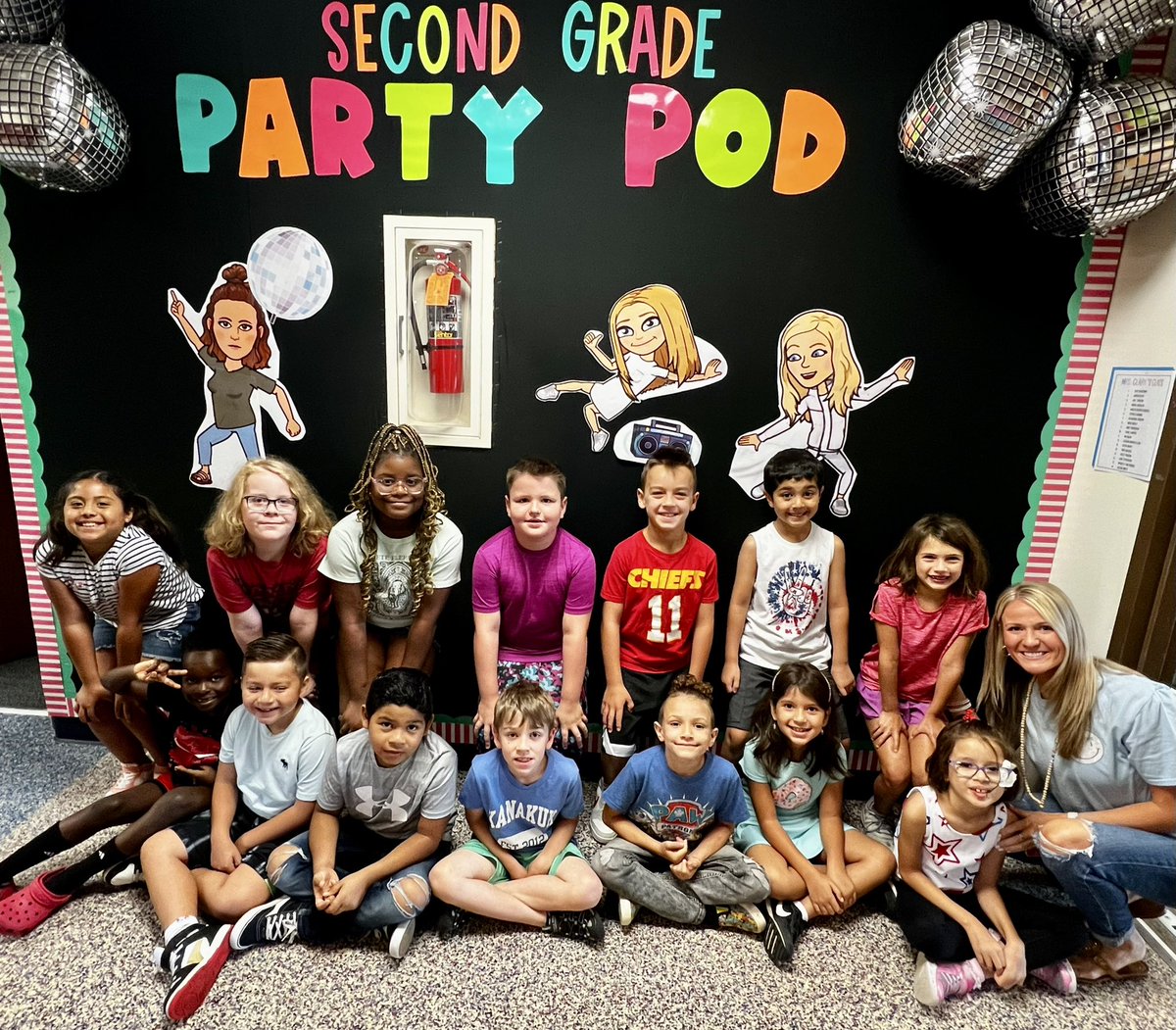 abby_thomps's tweet photo. We made it through our first week of 2nd grade! Already love these sweet faces! 🧡#OpsForTheirFuture https://t.co/yFIhYyYn1m
