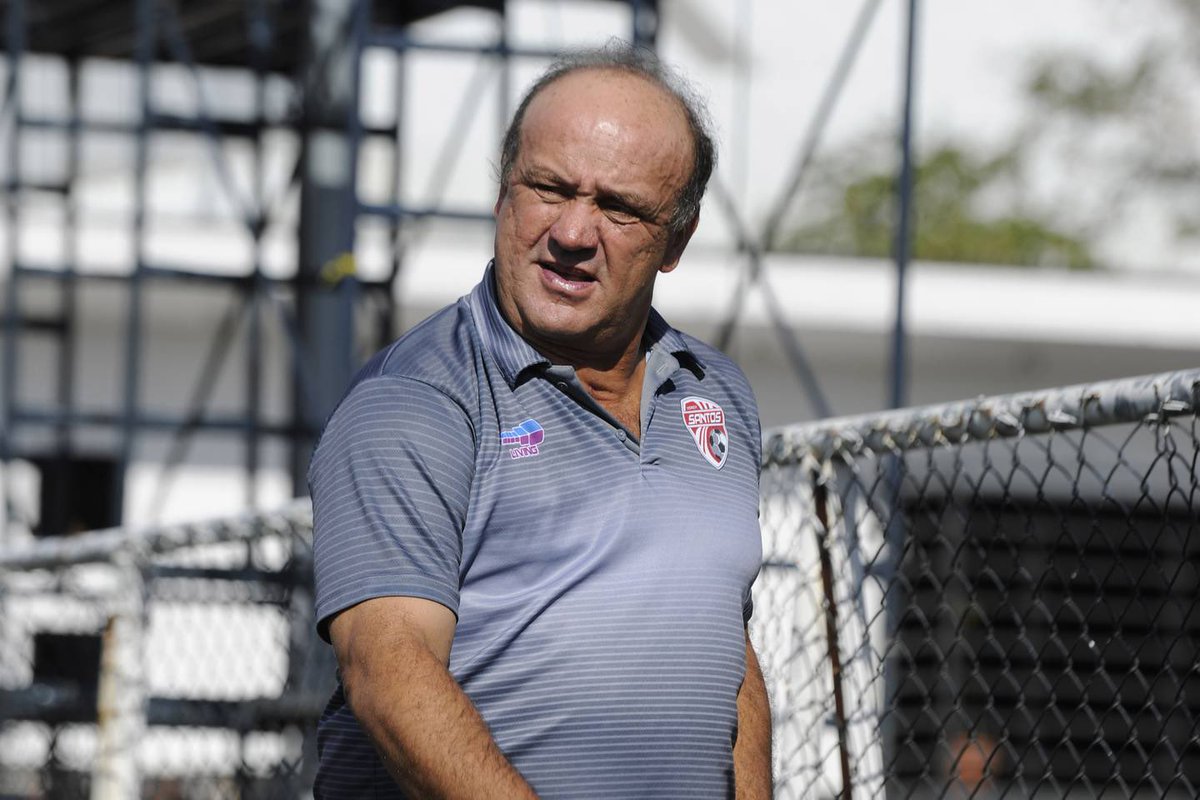 Dios te reciba en sus brazos Don Johnny. Gracias por el aporte al Fútbol Nacional ⚽️✝️