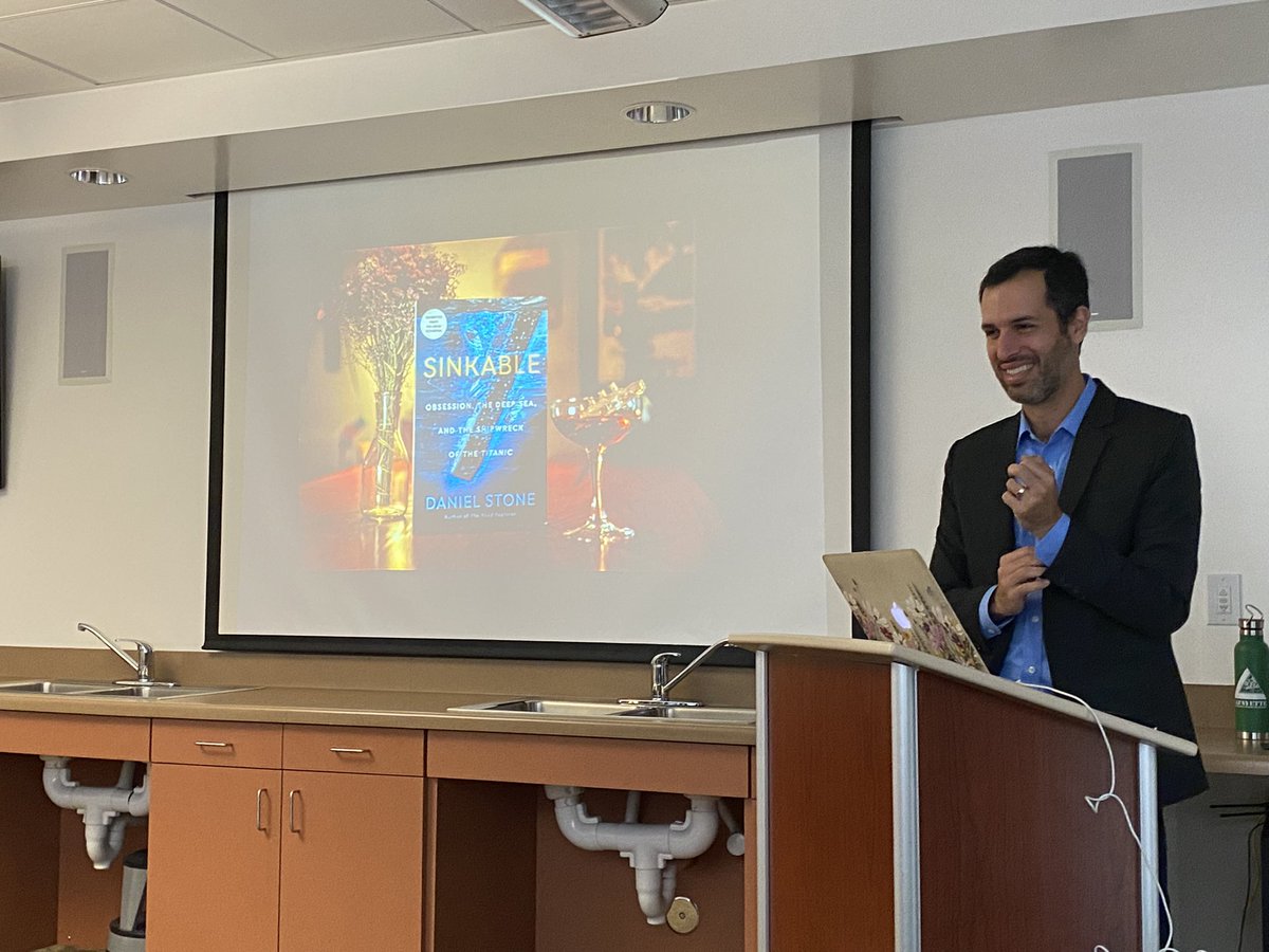 The perfect props at <a href="/contracostalib/">Contra Costa County Library</a> for <a href="/DanEnRoute/">Daniel Stone</a>’s <a href="/penguinrandom/">Penguin Random House 🐧🏠📚</a> book talk on #Sinkable: two sinks