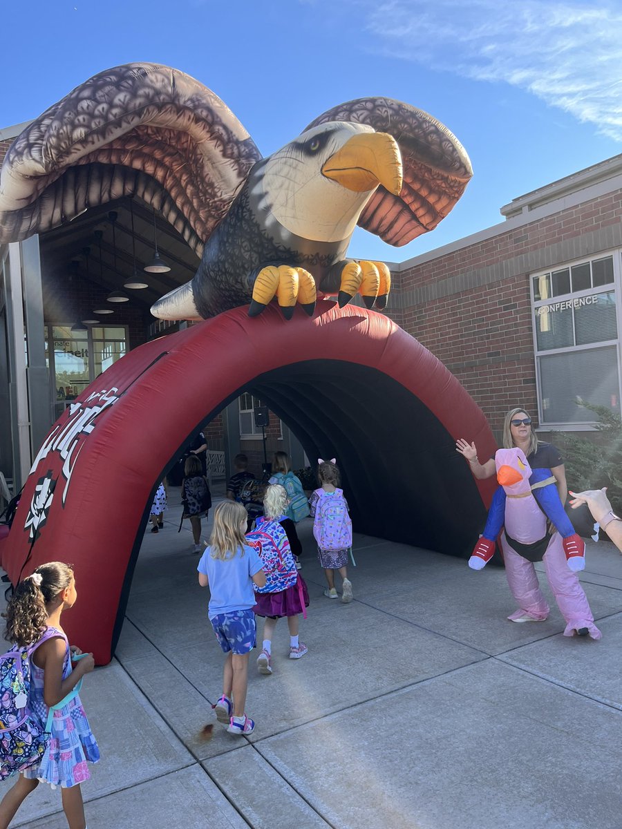 Lauren Eigher tweet media