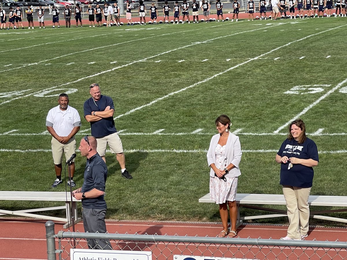@wyblue An AWESOME night to meet the 2022 Bulldog football teams at Meet the Team Night!  We are all set for an AWESOME season! #wyproud