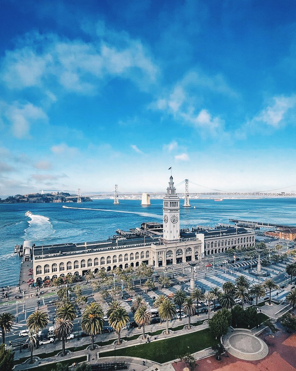 LSM_Studio's tweet image. Finishing up a project with great views of San Francisco