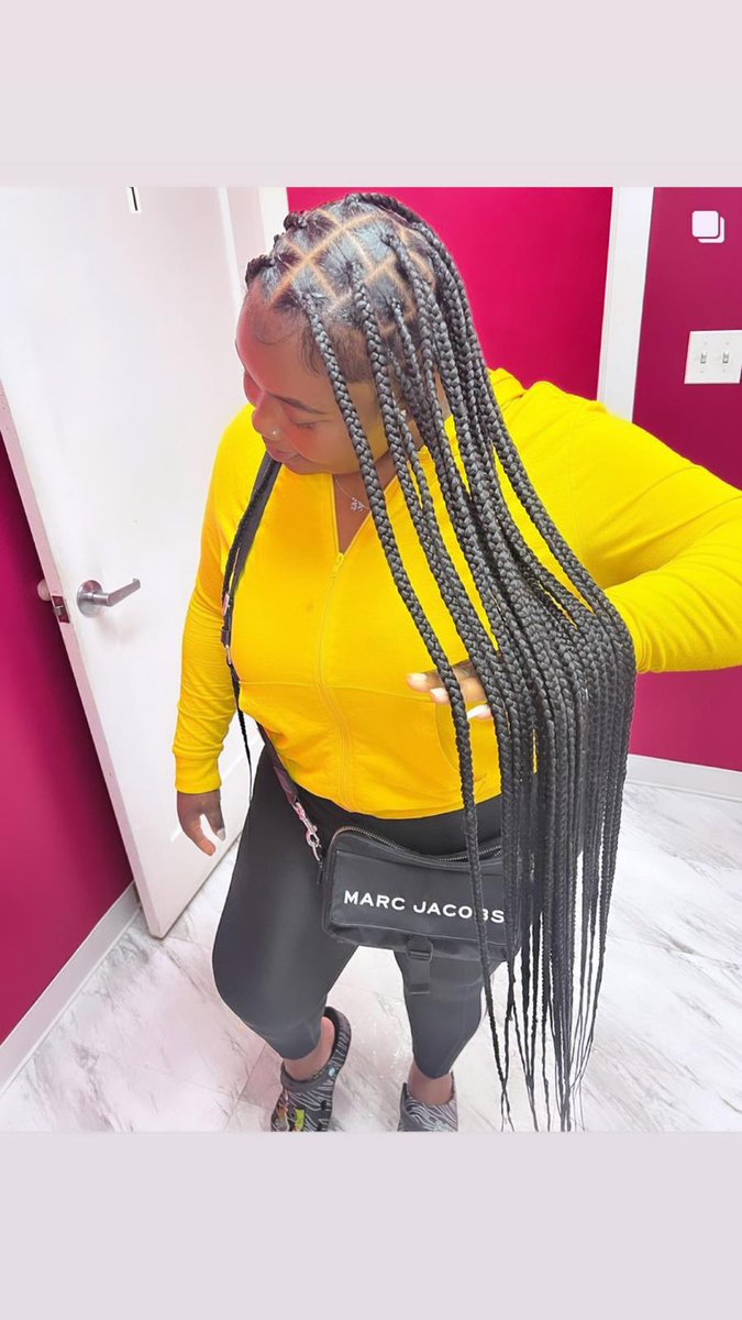 Weavevirgininc's tweet photo. 𝗪𝗵𝗼 𝗲𝗹𝘀𝗲 𝗻𝗲𝗲𝗱𝘀 𝗕𝗥𝗔𝗜𝗗𝗦 𝗦𝗘𝗥𝗩𝗜𝗖𝗘𝗦❓
Book your appointment ladies while it's on lowest price but high in quality braids!
#braids #chicagobraids https://t.co/orFagXaOgg