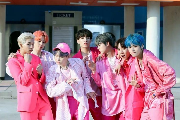 gogoarmys_'s tweet photo. @NICKIMINAJ today we have a stream party with the army's scheduled for two o'clock #BarbzXArmysNOW 💃💃 https://t.co/RAcnUlw0hJ