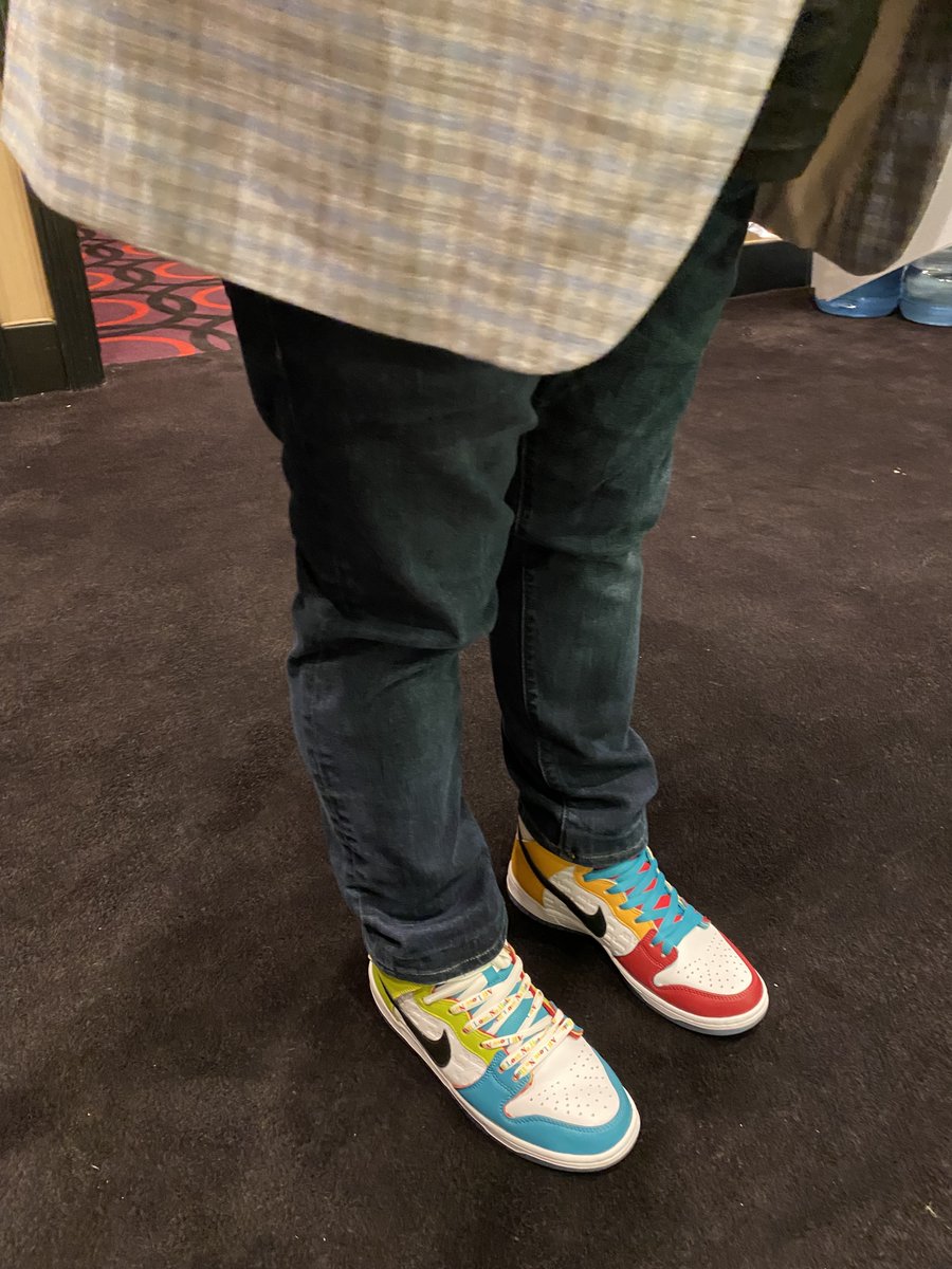 OriginatorCN's tweet photo. .@mikefawaz sporting the new All Love @nike SB Dunk High Pro at #OriginatorConnect @RocketPressRoom https://t.co/EmplQOpbyS