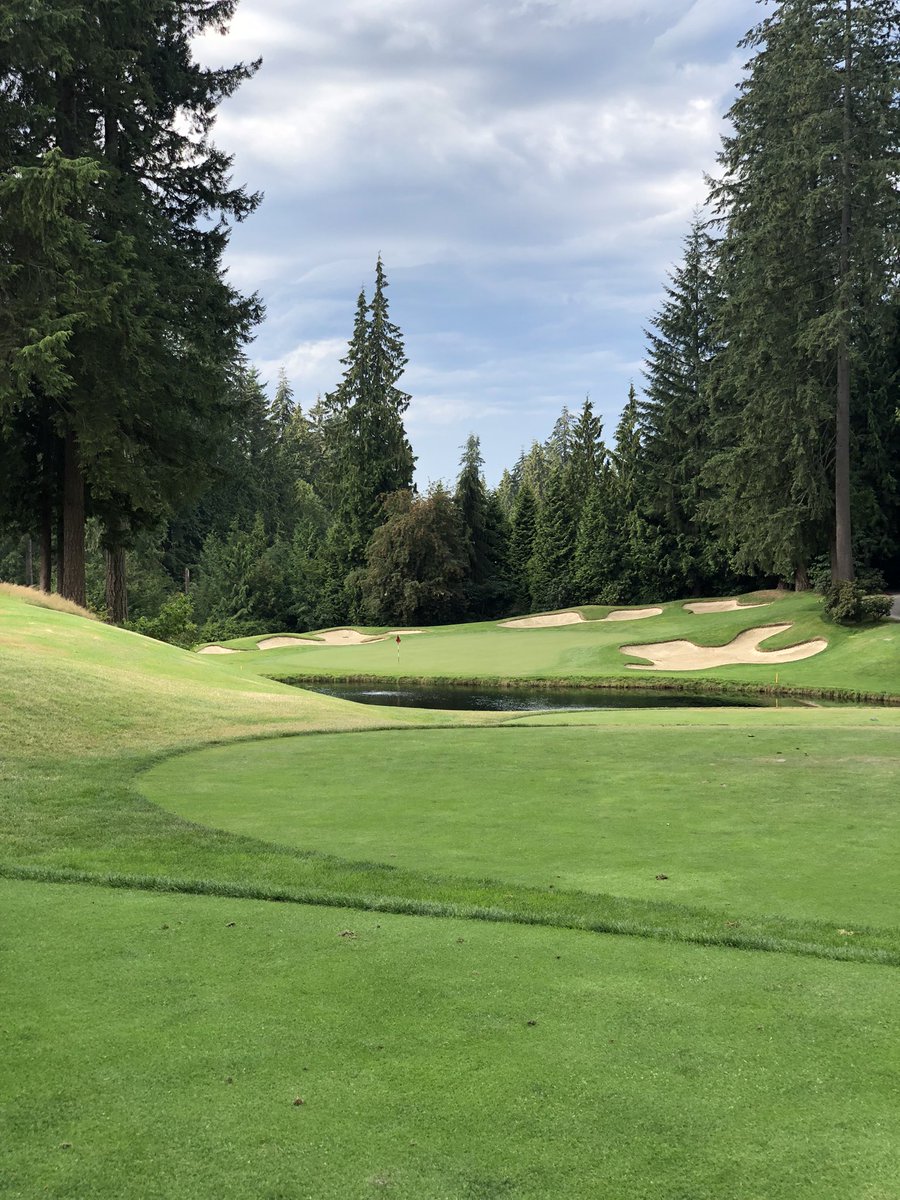 Cub99's tweet image. A very special place. The work that @Stu_Sheridan and the @@CapilanoGreens have done is just fantastic.