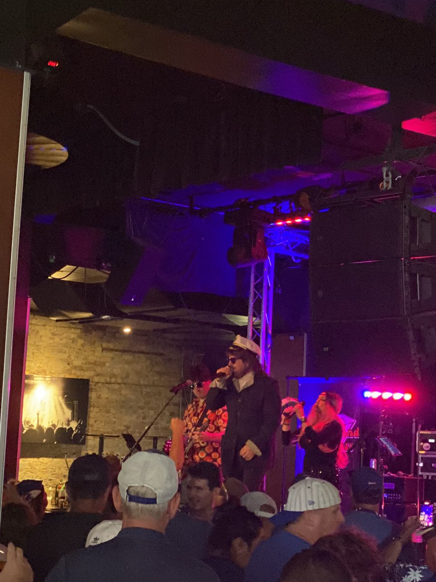 clcutter's tweet photo. @PFTCommenter Crushing as lead singer at Cubby Bear. Didn’t realize you left Pup Punk. https://t.co/FgbklcbTIl