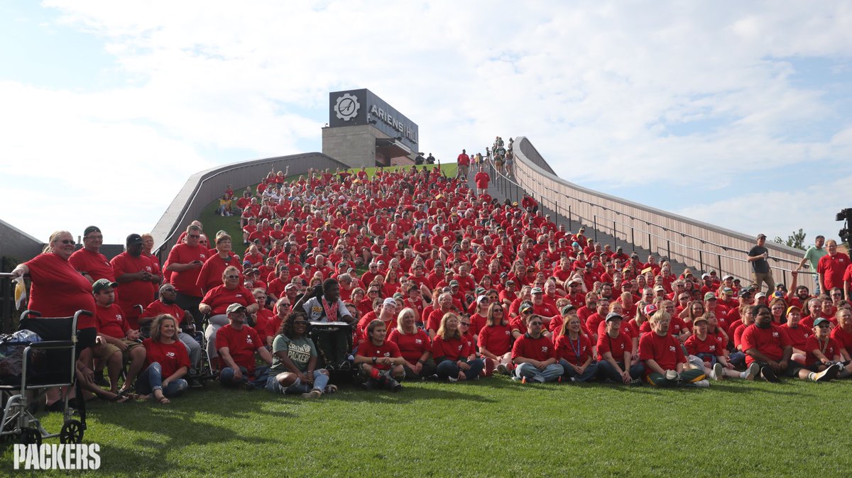 packers's tweet photo. Tonight's #PackersGiveBack game will recognize Special Olympics Wisconsin as the event's nonprofit honoree!

Learn more: https://t.co/MUiSRKm62P

#SOWI50 | #OURTEAM https://t.co/0lEXxs5QnB