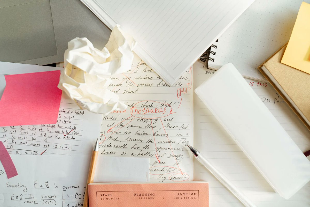 MyBookTherapy's tweet photo. How do you know if you're overwriting? Four quick fixes for cutting your word count and refining your writing. ~ @mollierushmeyer on @MyBookTherapy #editing, #writingtips, #overwriting https://t.co/aE5KORhNAJ https://t.co/D3K15P0Tv5