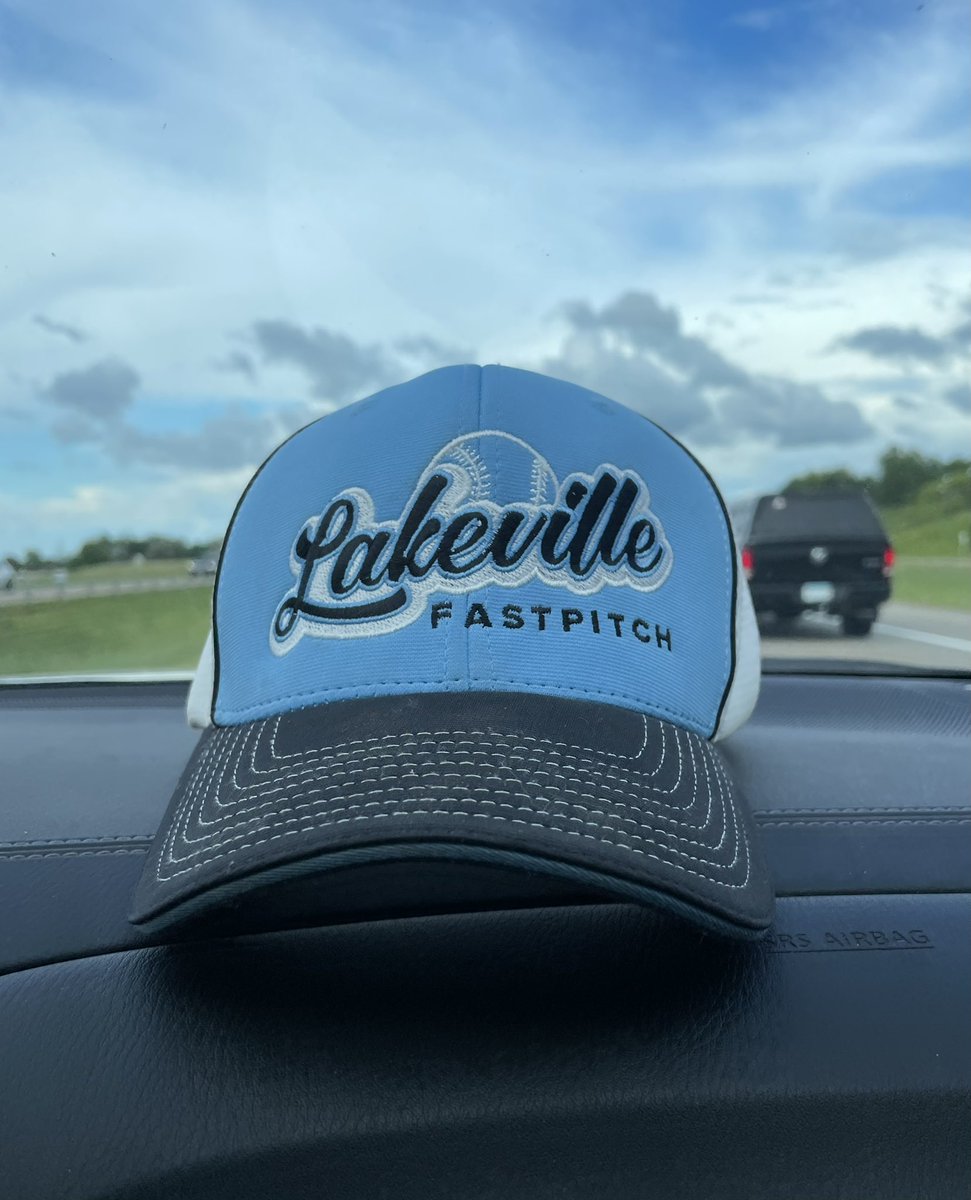 LFSASoftball's tweet image. LFSA is on our way to CHS Field to be welcomed by the @StPaulSaints!!! Players &amp;amp; Coaches get to go on the field before the game and players announced with the Saints players before the game!